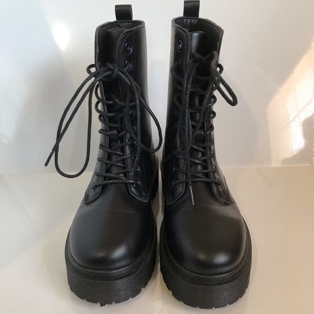 SALE🎉 Combat Boots🖤